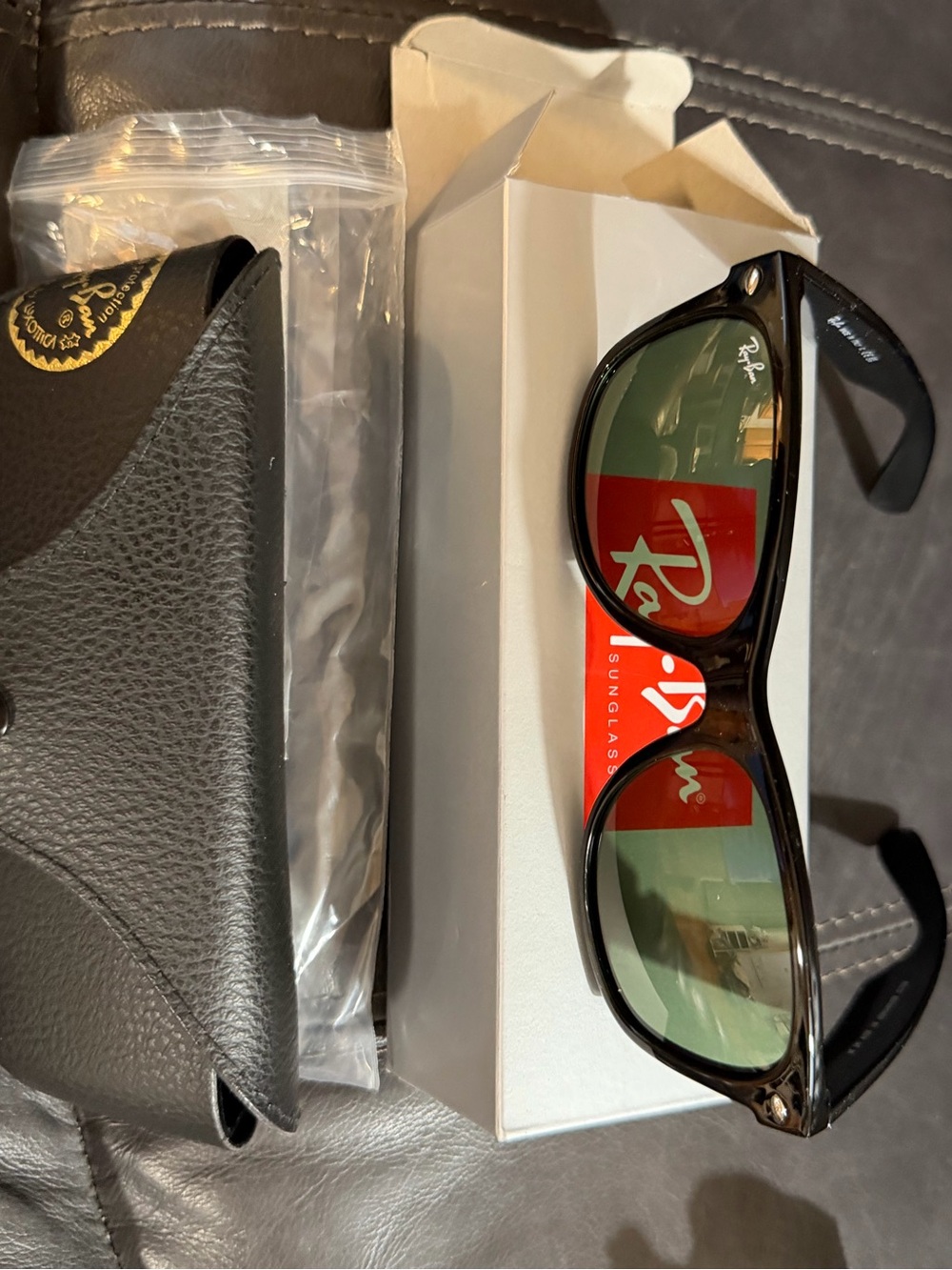 New Ray-Ban Frame Sunglasses with Green Lenses RB2132 Black G15 Made in Italy - Picture 2 of 7